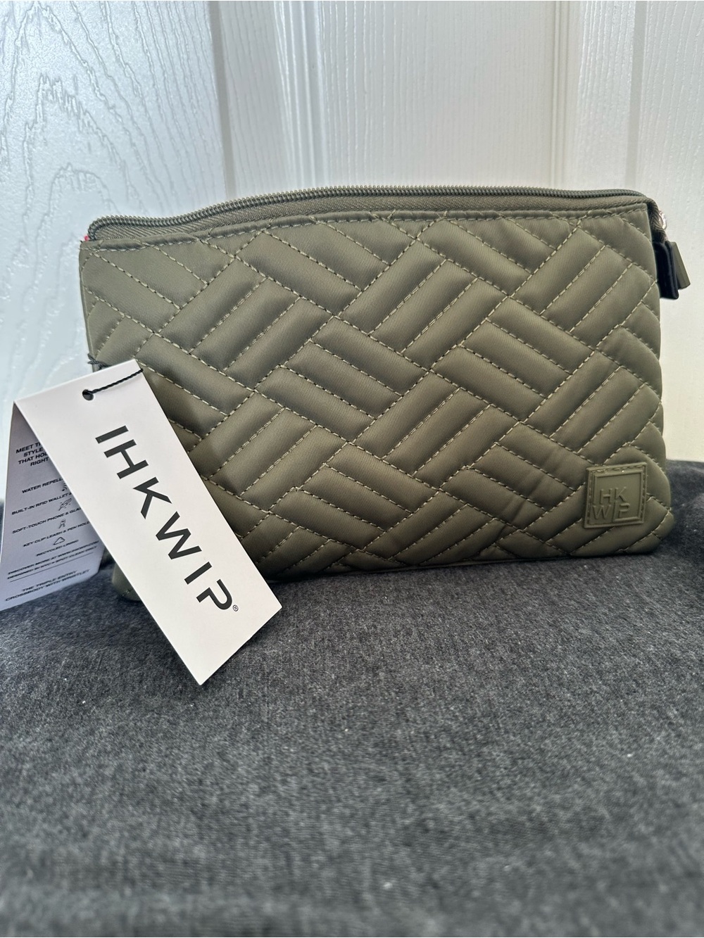 Ihkwip Quilted Olive Crossbody Pouch - Lightweight Everyday Bag